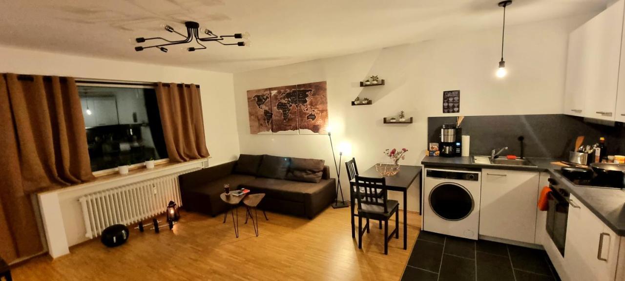Business Apartment Mit Kuche Fur 1-3 +Netflx+5G Wlan Nahe Der Mhh Im Industrial Design Hanovre Extérieur photo